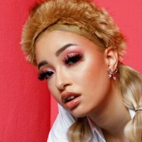 Scarlett Bloom actrice adulte photos