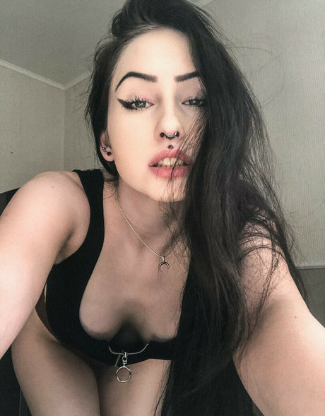 Anastasiia Mut modèle sexy photo