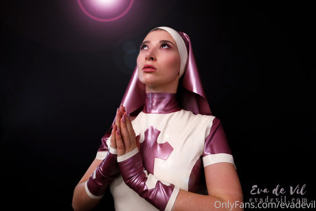 EvaDeVil modèle archive