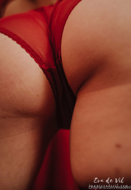 fellation publique onlyfans bel adulte photo