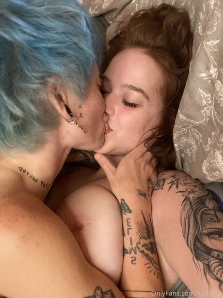 kadiekai modèle érotique img