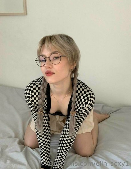 fans avec les yeux bandés pornographique érotique img