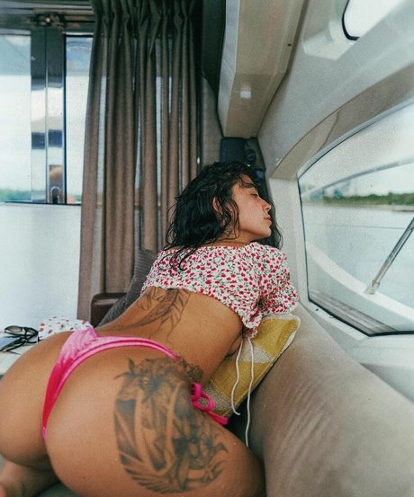 Ohrangutang modèle porno image