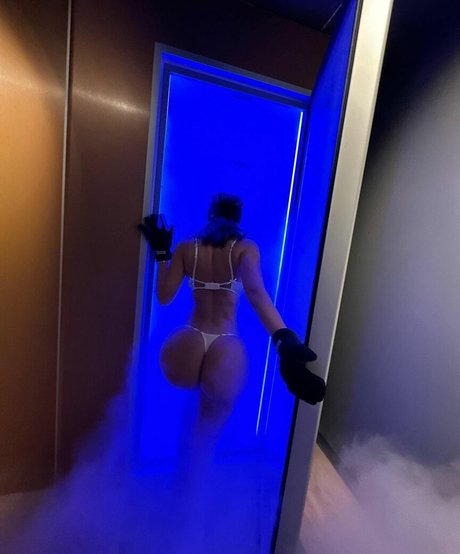 chatte solo uniquementfans adulte de haute qualité image