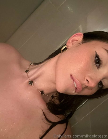 Mikaela Testa jolie actrice collection