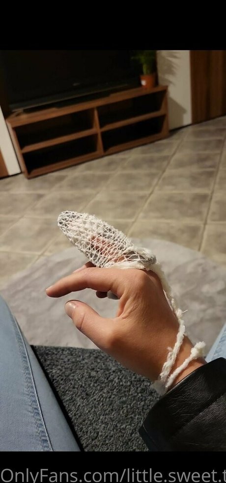 _Sweet Tiny modèle sexy photo