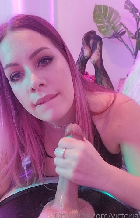 Victoria SG jolie star du porno photos