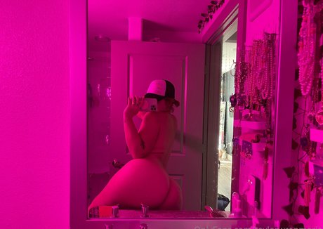 taylorwrenmarie belle actrice galeries