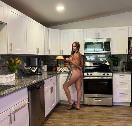 Stepsistaa star pornographique img