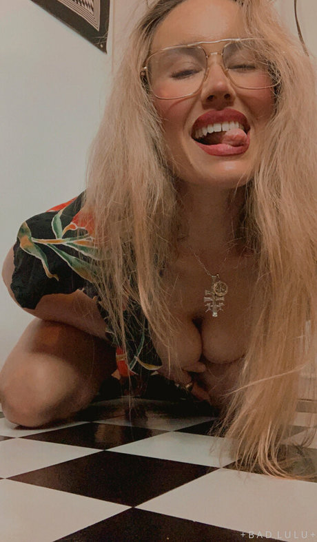 Bad Lou Lou art modèle img