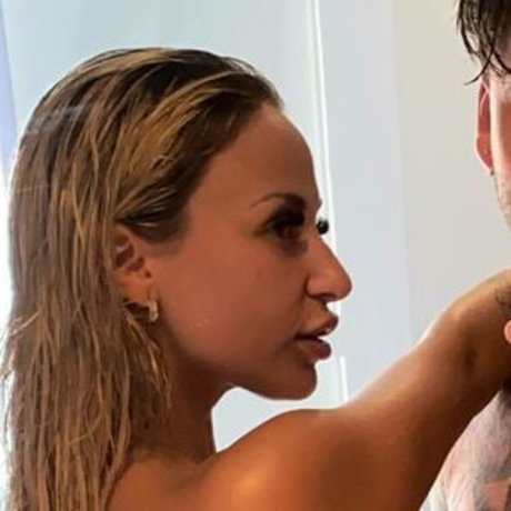 Cassandra Plouffe étoile sexy galerie