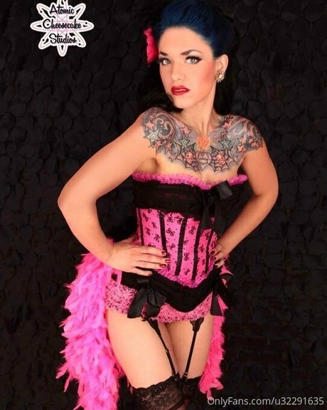 blownupdoll star érotique galeries