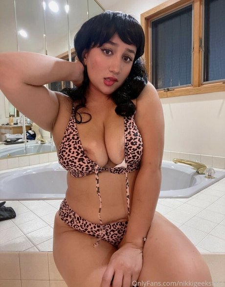 NikkiGeeks top star galeries