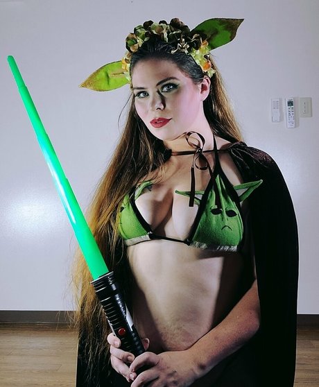 bloodylovely modèle artistique image