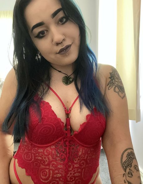 unleashedbee star érotique images