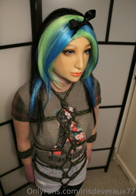 irisdeveraux77 actrice érotique images