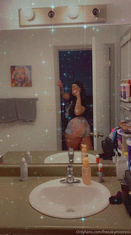 freeakymistress sexe star des photos