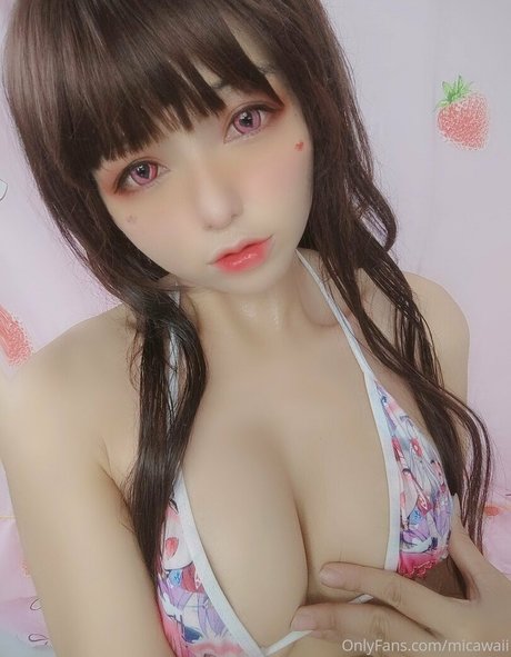 mica 03021993 actrice artistique galerie