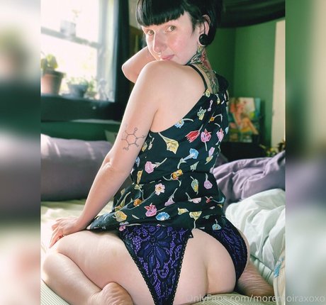 moremoiraxoxo modèle érotique galerie