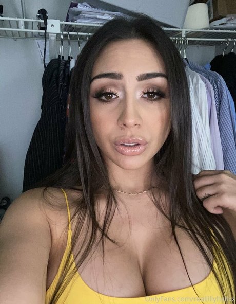 reallillyhallxx modèle xxx galeries