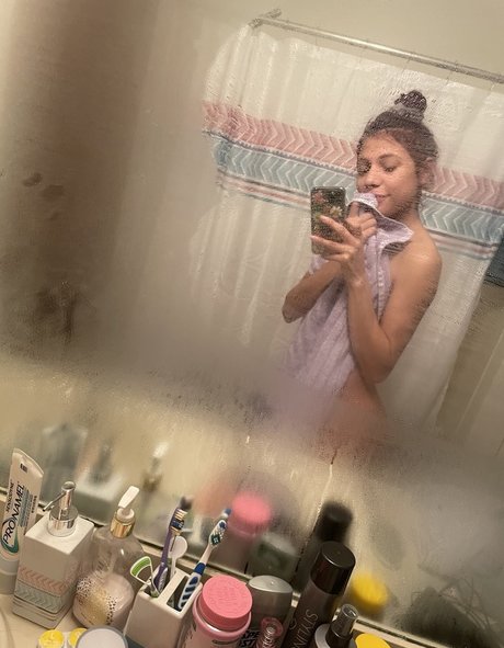 Vanbrooke actrice artistique img