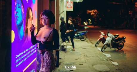 ExhMi nus star du porno galerie