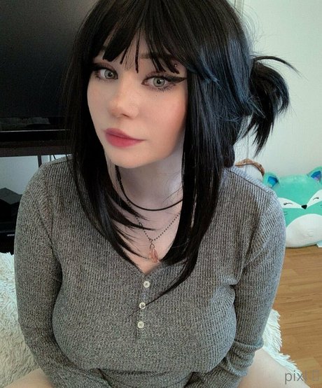 kaileeria fae modèle parfait image