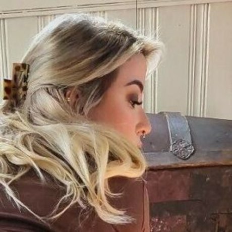 Goddessluna106 actrice de nus galeries