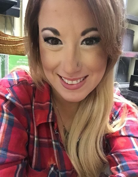 Goddessluna106 étoile xxx photos