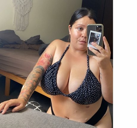 Mirra R star du porno sexy galerie