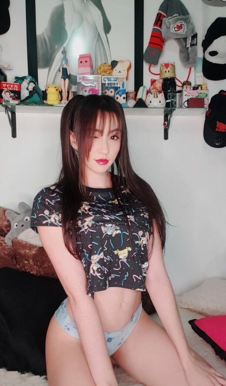 chatte ado onlyfans haute qualité exclusive archive