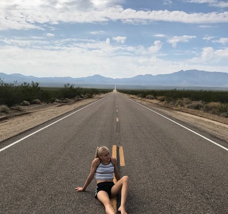 Juliette Bossu joli modèle photos