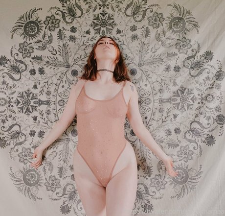 seins naturels onlyfans gratuit de haute qualité image