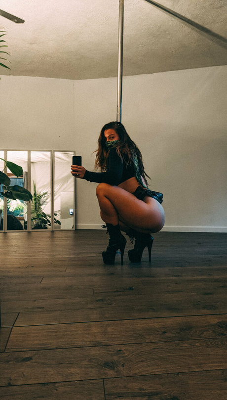 lesbiennes strapon onlyfans meilleur parfait galeries