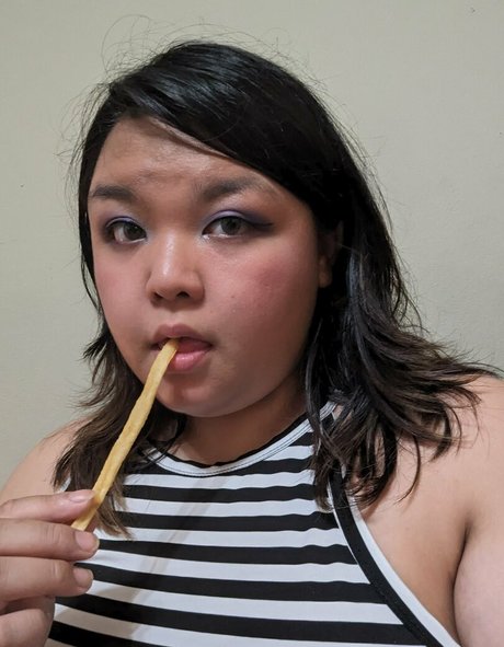 lesbiennes strapon onlyfans belle qualité img