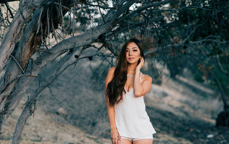 Sara Choi actrice chaude image