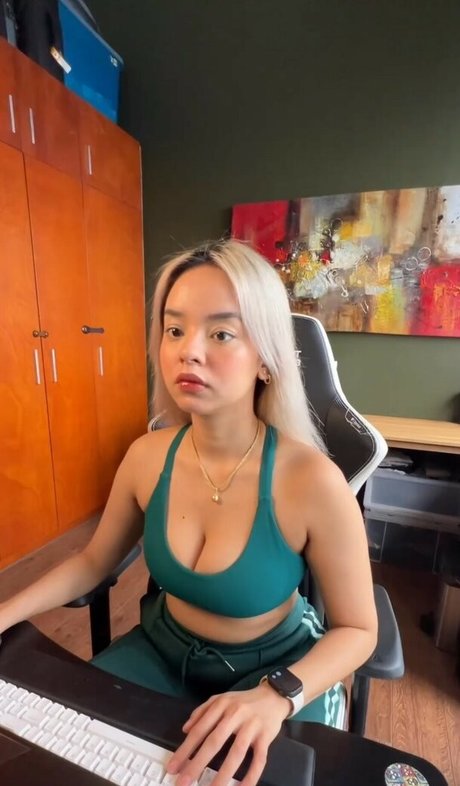 Daniella Roi modèle nu collection