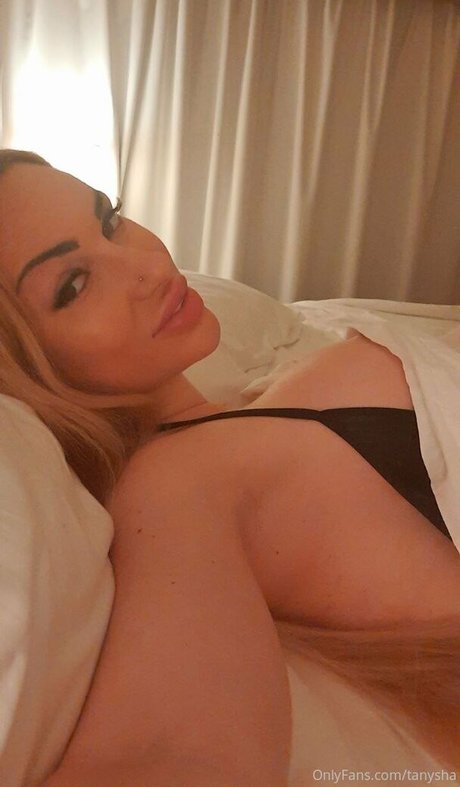tanysha modèle xxx galerie