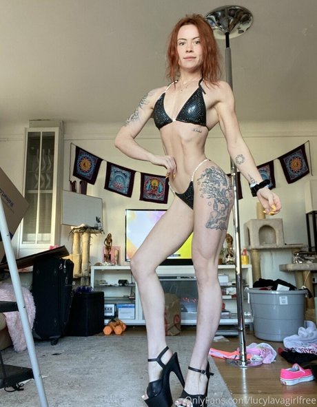 lucylavagirlfree star exclusive des photos