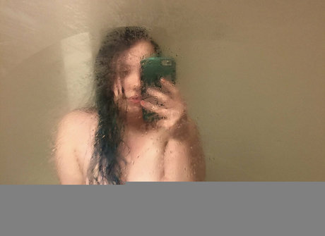 opalxo modèle adulte image