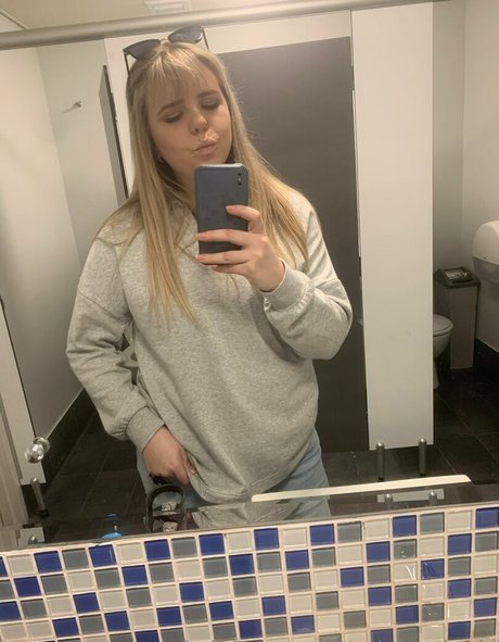 erinjaydavis modèle chaud image