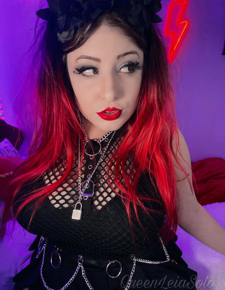 queenleiafree haut modèle image