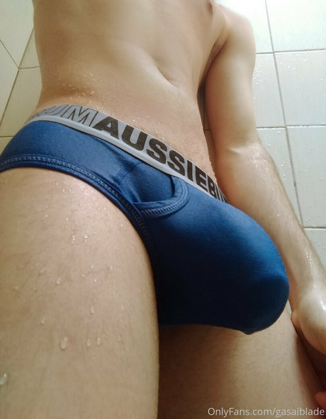 gasaiblade modèle magnifique des photos