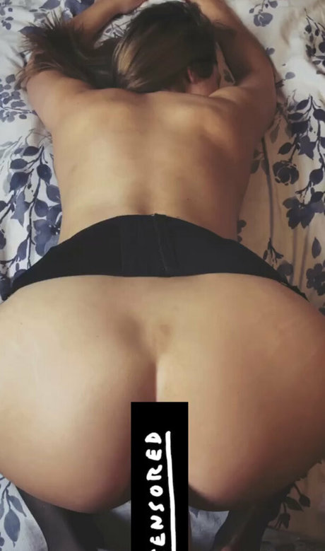 tessanextdoor modèle meilleur galerie