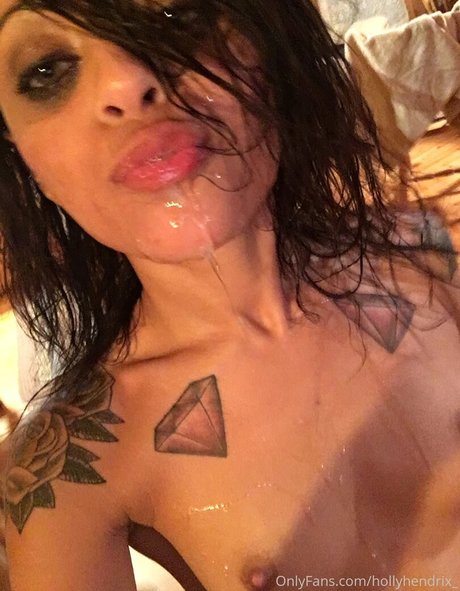 hollyhendrix_ modèle gratuit photo