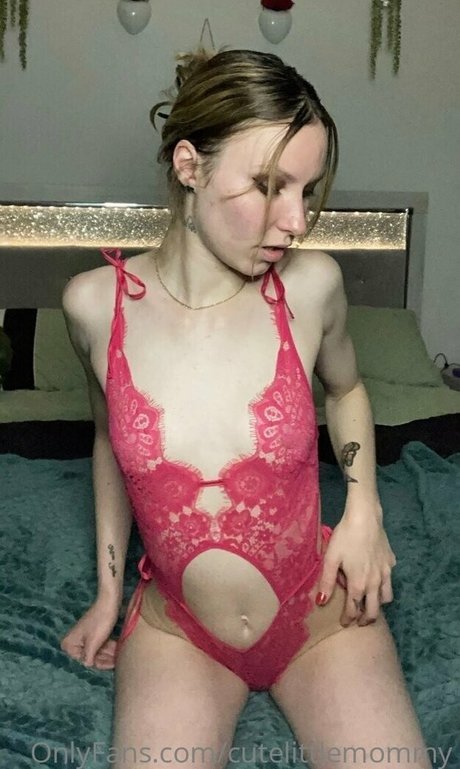 cutelittlemommy star érotique des photos