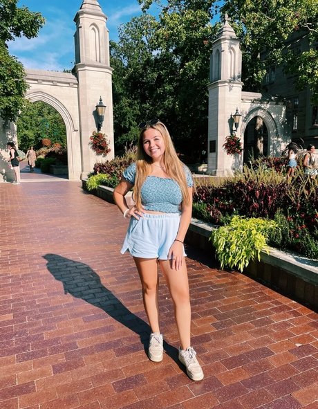 Kaylee S joli modèle galerie