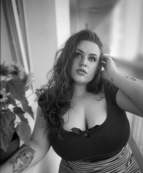 Babu Vale modèle de sexe img