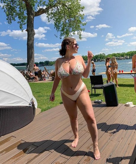 Nikki Kay star du porno érotique photos