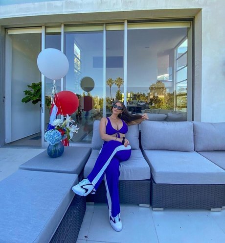 Nikki Kay star du porno xxx images